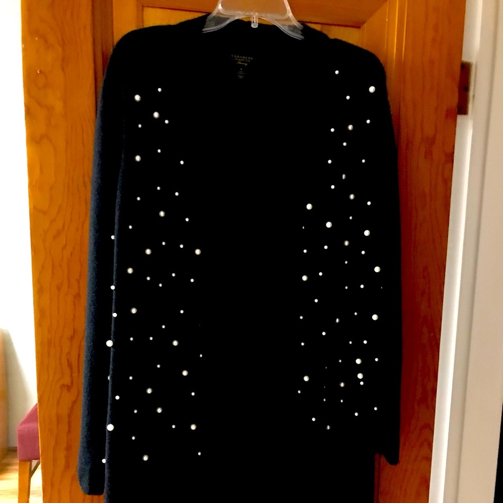 Black cashmere sweater